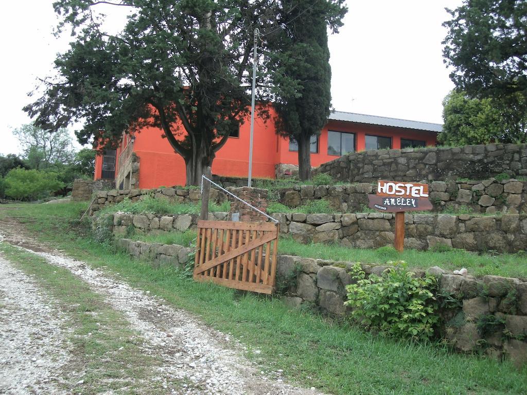 Hostel Aneley تانتي المظهر الخارجي الصورة